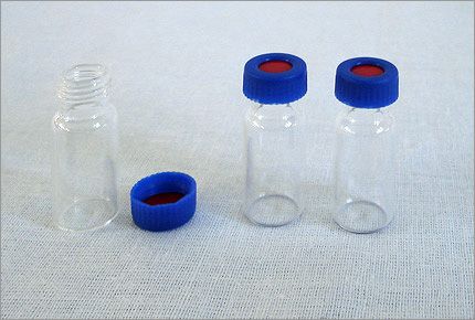 Vials with cover and membrane